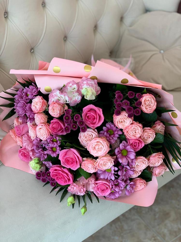 Букет цветов из: Хризантемы, Розы и Лизиантусы в Акулово