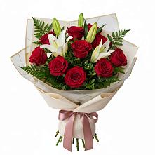 Букет цветов из:  Лилии и Розы в Акулово