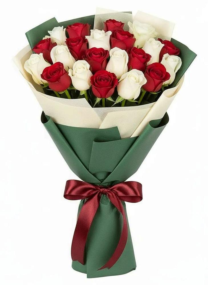 Букет Микс из красных и белых роз в Акулово