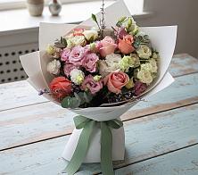 Букет цветов из:  Розы, Лизиантусы и Гвоздики в Акулово