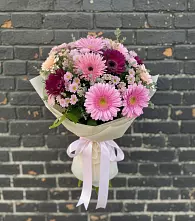 Букет цветов из:  Герберы и Хризантемы в Акулово