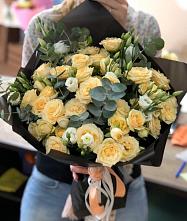 Букет цветов из:  Розы и Лизиантусы в Акулово